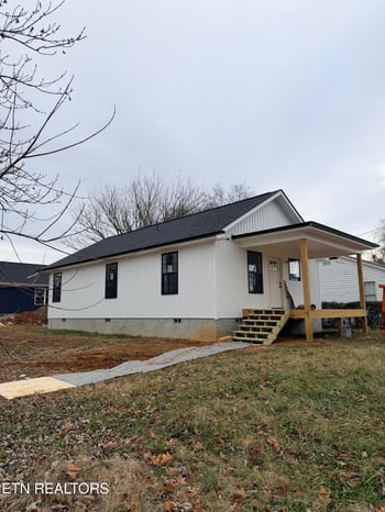 734 Seymour St, Morristown, TN 37813