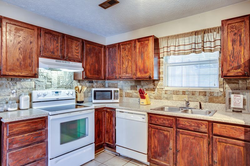 7344 Emerald Farm Way, Corryton, TN 37721