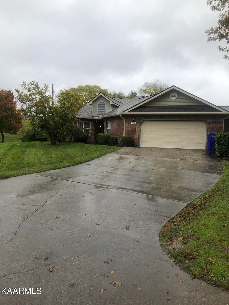 7344 Shalimar Point Way, Knoxville, TN 37918