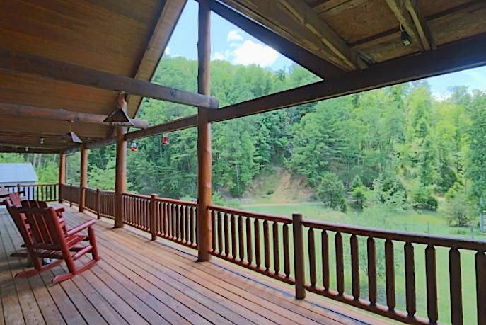 735 Beatys Chapel Rd, Tellico Plains, TN 37385