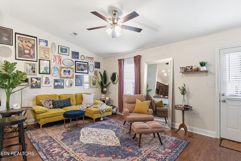 735 Greensboro Way, Knoxville, TN 37912