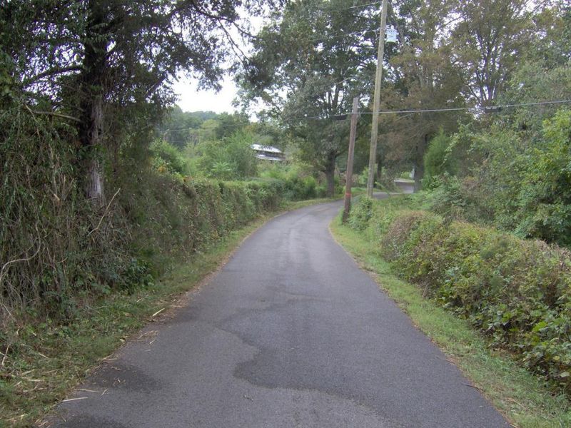 735 Rocky Flat Rd, Rutledge, TN 37861