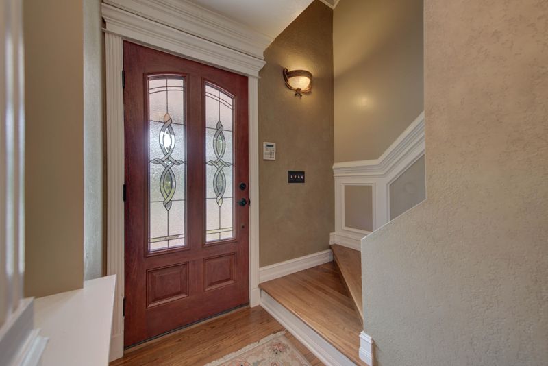 736 Blockhouse Valley Rd, Clinton, TN 37716
