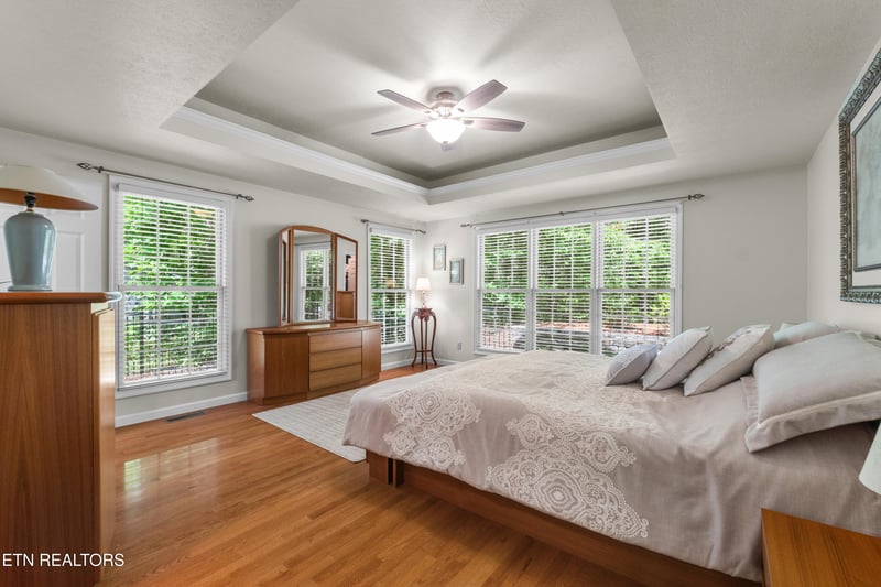 736 Blue Beech Dr, Maryville, TN 37803