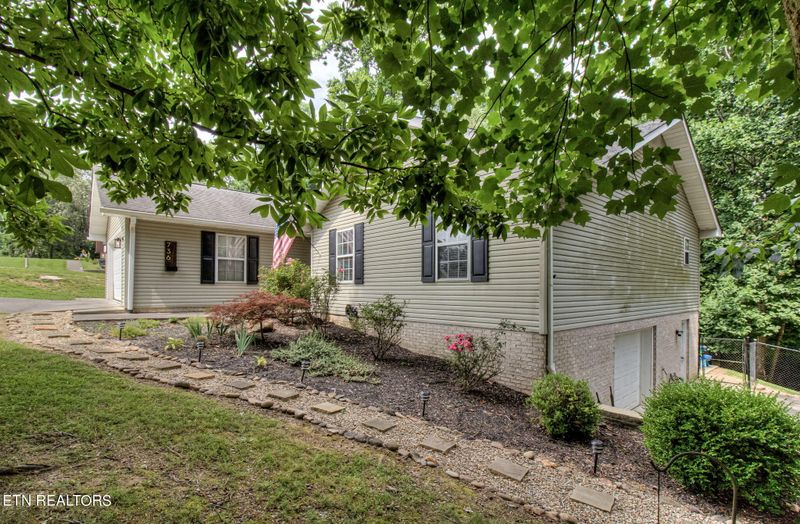 736 Hinkle Estates Dr, Seymour, TN 37865