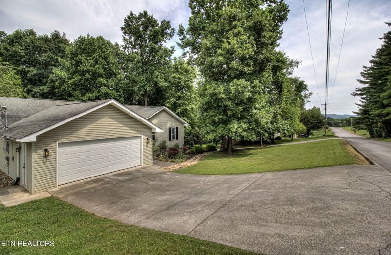 736 Hinkle Estates Dr, Seymour, TN 37865