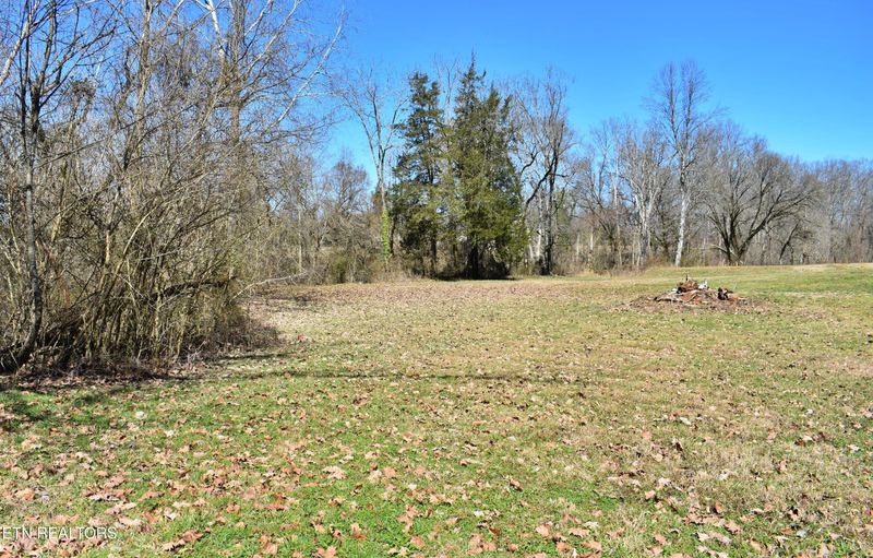 736 Mahoney Rd, Oliver Springs, TN 37840