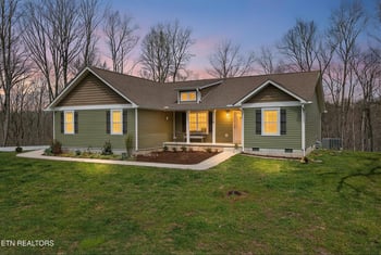 736 Poston Dr, Monterey, TN 38574