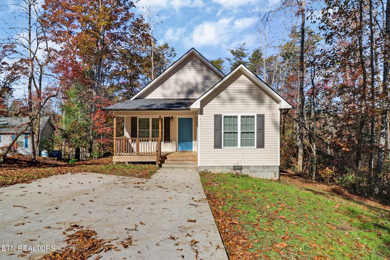 736 Siever Rd, Crossville, TN 38572