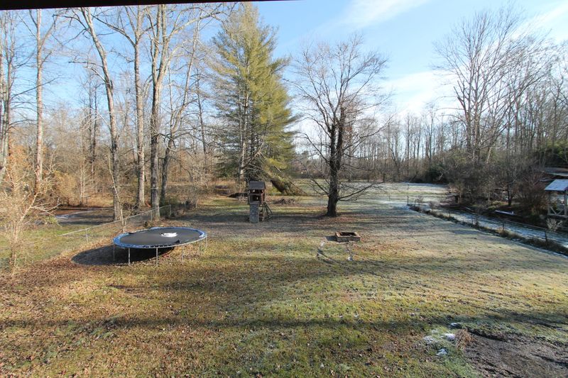736 Sleepy Hollow Rd, Oliver Springs, TN 37840