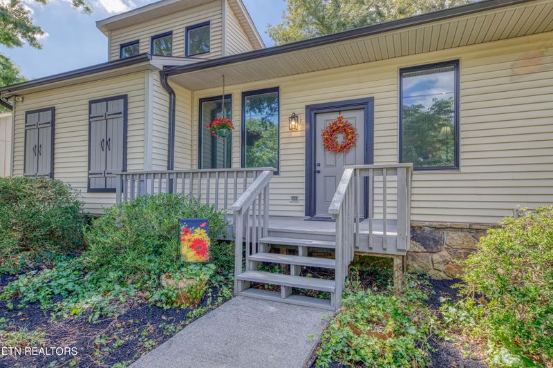737 Plainfield Rd, Knoxville, TN 37923