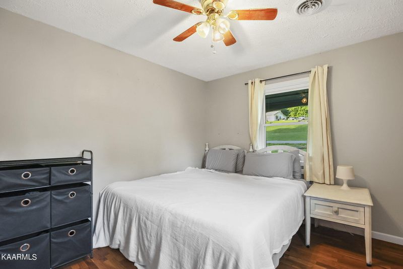 738 Bell Rd, Morristown, TN 37814
