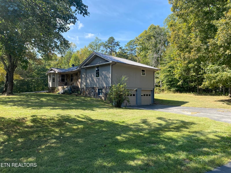 738 New Midway Rd, Kingston, TN 37763