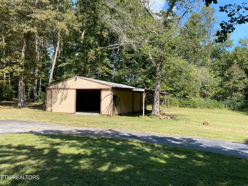 738 New Midway Rd, Kingston, TN 37763
