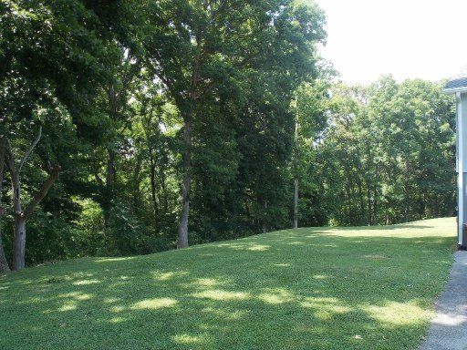 738 Robinson Dr, Loudon, TN 37774