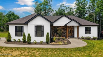 738 Toomey Falls Rd, Oneida, TN 37841