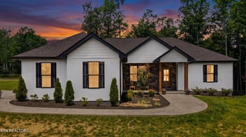 738 Toomey Falls Rd, Oneida, TN 37841