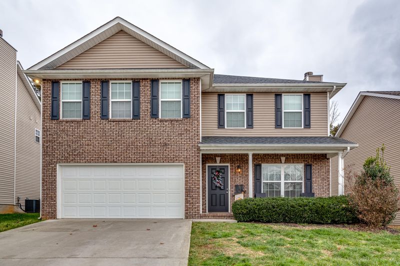 7385 Calla Crossing Ln, Knoxville, TN 37918