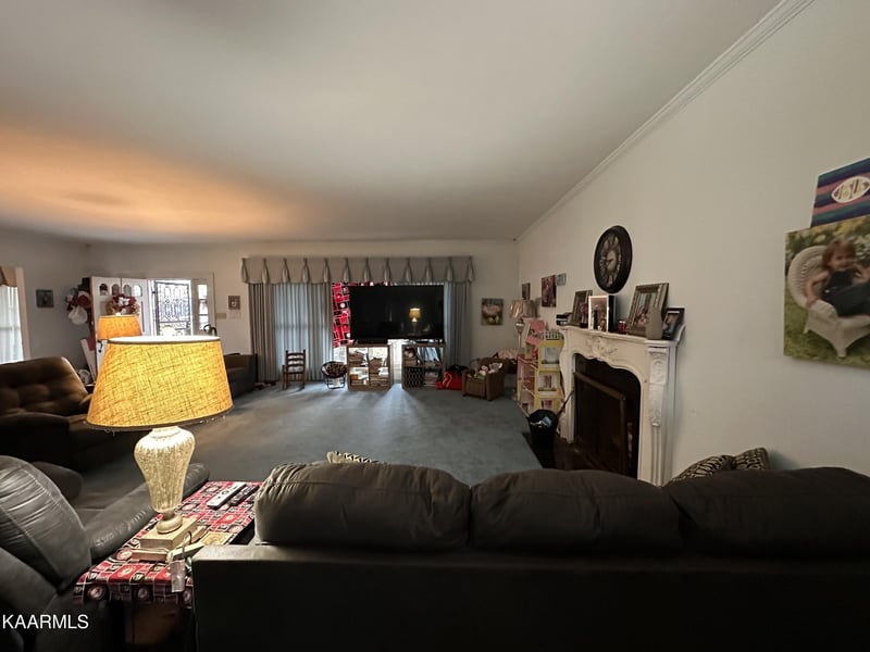 739 Sherwood Dr, Rockwood, TN 37854