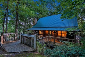 739 Stonegate Way, Townsend, TN 37882