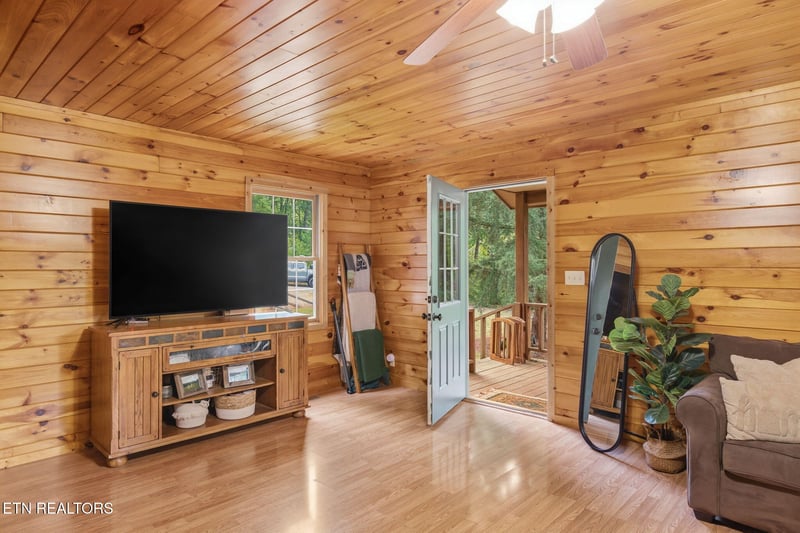 740 County Road 319, Niota, TN 37826