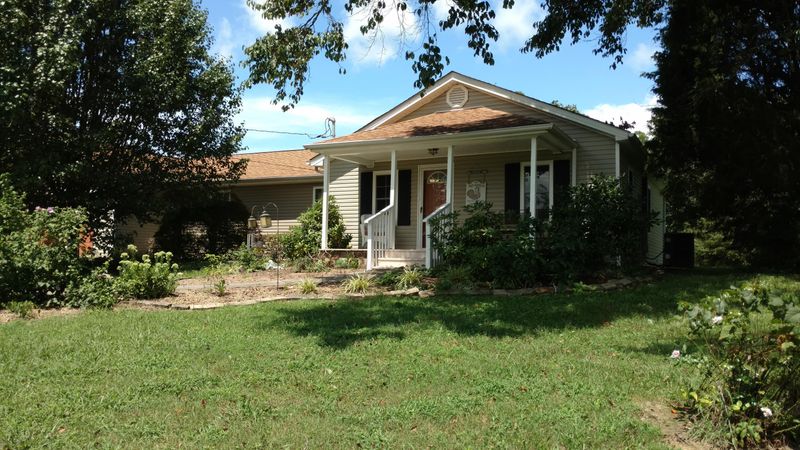 740 Howard Rd, Bean Station, TN 37708