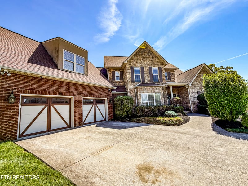 7400 Dovington Dr, Knoxville, TN 37920