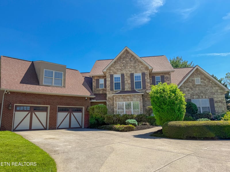 7400 Dovington Dr, Knoxville, TN 37920