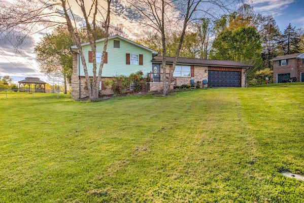 7401 Glastonbury Rd, Knoxville, TN 37931