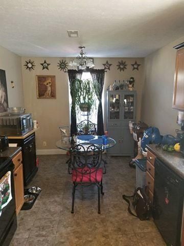 7401 Zach Ln, Corryton, TN 37721