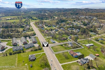 7402 Pelleaux Rd, Knoxville, TN 37938