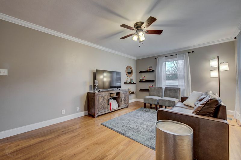 7405 Westridge Dr, Knoxville, TN 37909