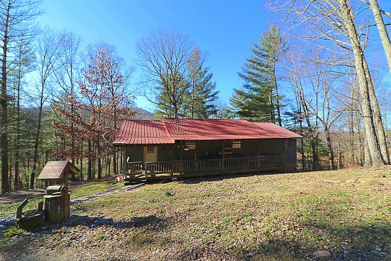 741 Bart Grant Hollow Rd, Winfield, TN 37892
