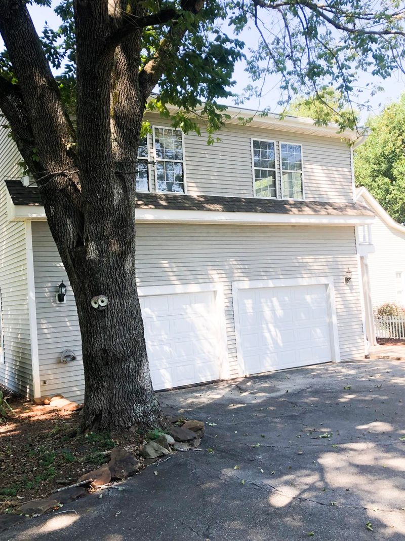 741 Bowman Bend Rd, Harriman, TN 37748
