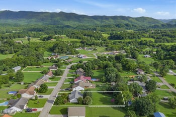 741 Meadow Ridge Rd, Walland, TN 37886