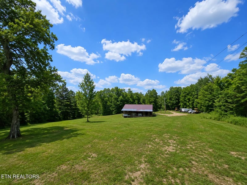 741 Melvin Hollow Rd, Pioneer, TN 37847