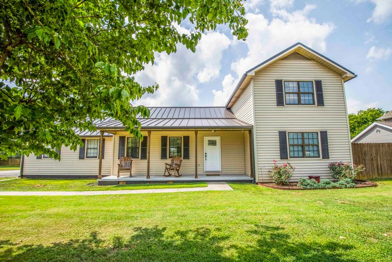 741 Montvue Ave, Kingston, TN 37763