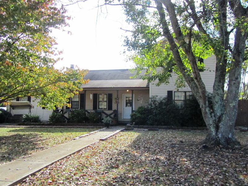 741 Montvue Rd, Kingston, TN 37763