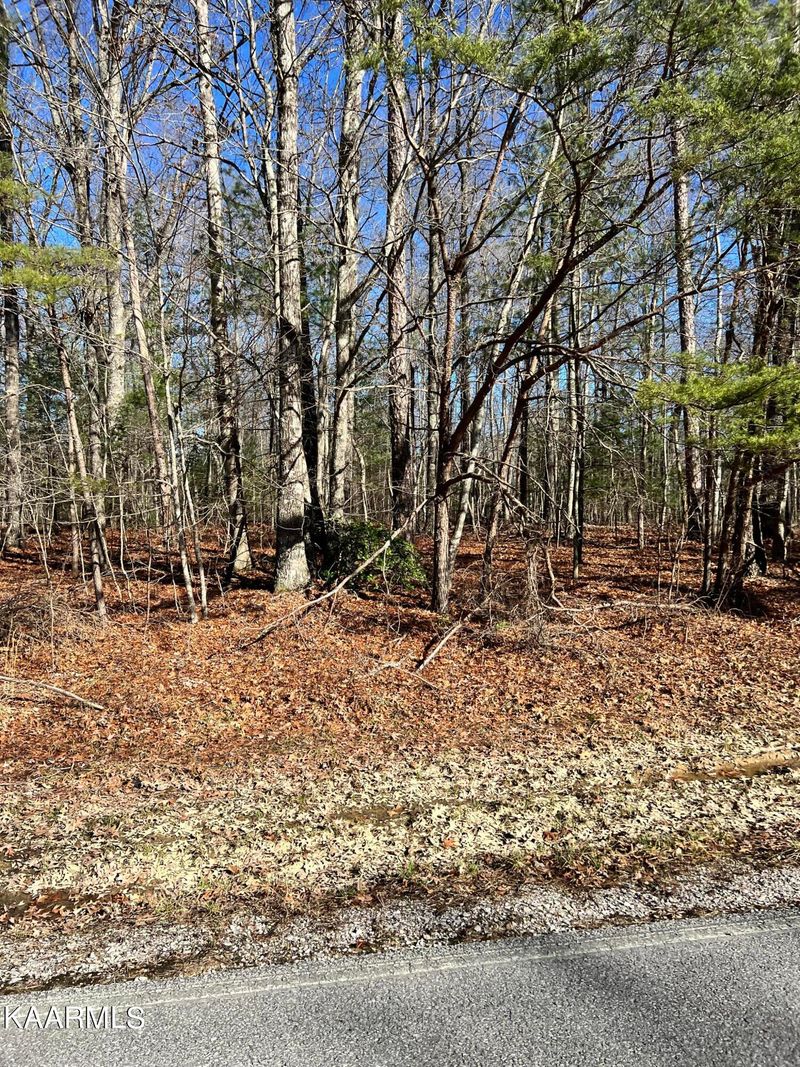 741 Westchester Dr, Crossville, TN 38558