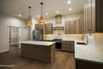 741 Westchester Dr, Fairfield Glade, TN 38558