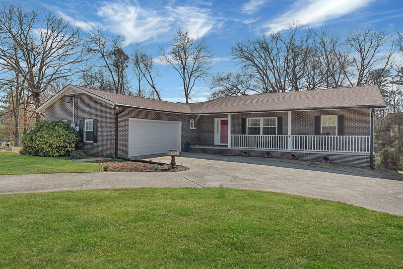 7410 Wickam Rd, Knoxville, TN 37931