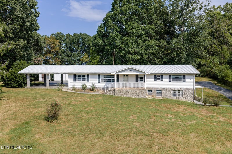 7411 Munsey Rd, Corryton, TN 37721