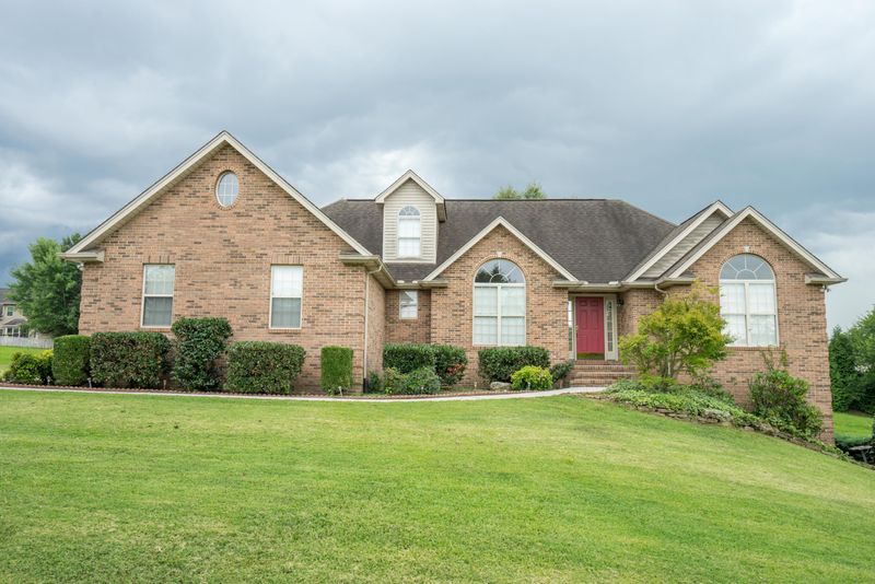 7413 Crown Rd, Knoxville, TN 37918
