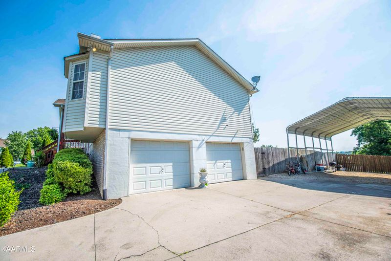 7416 Twin Brooks Blvd, Knoxville, TN 37918