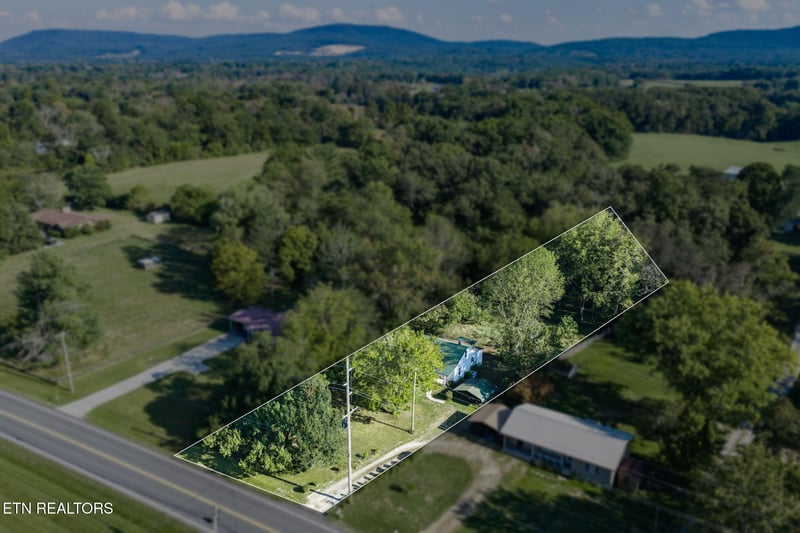 742 Highway 68, Crossville, TN 38555