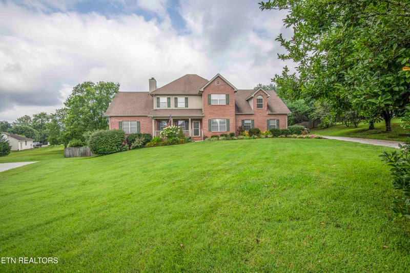 7421 Castlegate Blvd, Knoxville, TN 37918