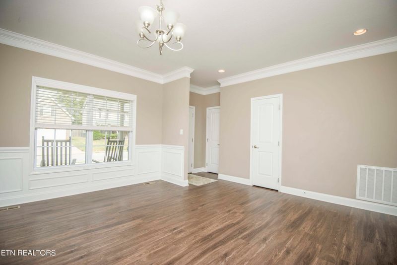 7424 Ladd Rd, Powell, TN 37849