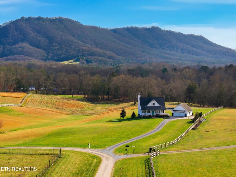 7425 Mountain Glory Way, Corryton, TN 37721