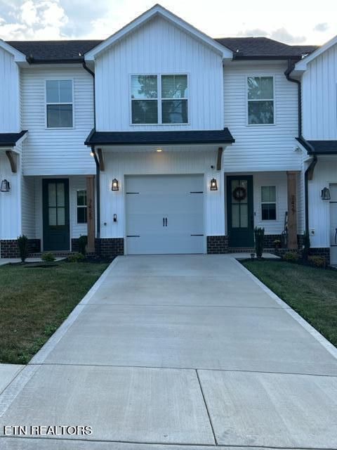 7427 Thomas Ln, Knoxville, TN 37918