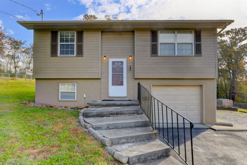 7428 Maverick Ln, Corryton, TN 37721